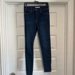 Levi’s 720 High Rise Super Skinny